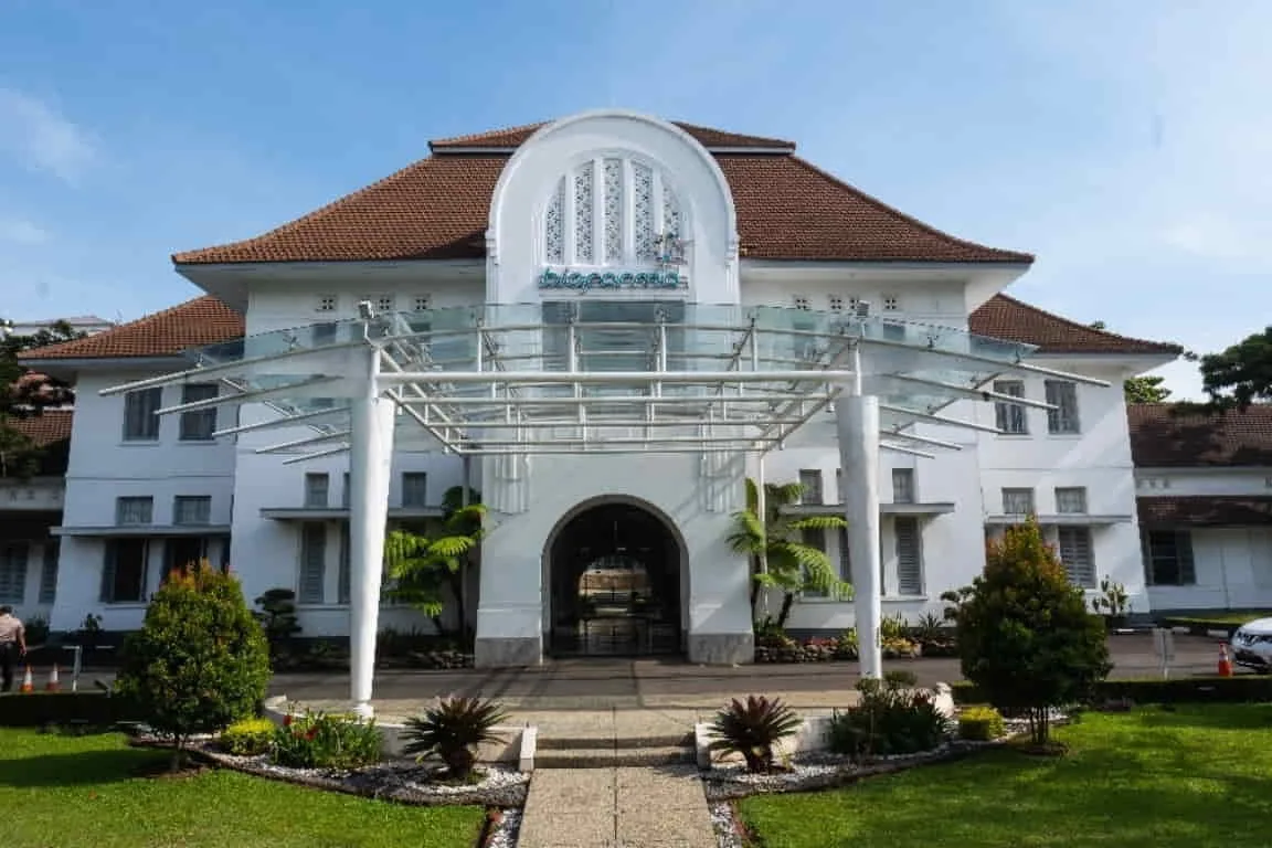 Bio Farma Raih Sertifikat Halal untuk Enoxaparin Sodium, Obat Pembekuan Darah Pertama di Indonesia