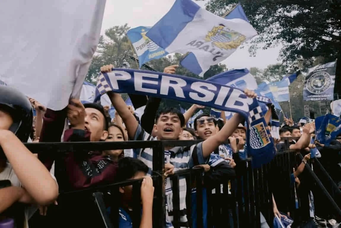 Bobotoh Dilarang Away! Saat Laga Arema FC VS Persib Bandung