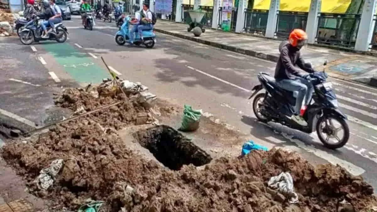 Jika Dibiarkan, Galian Kabel di Kota Bandung Berpotensi Jadi Krisis Infrastruktur