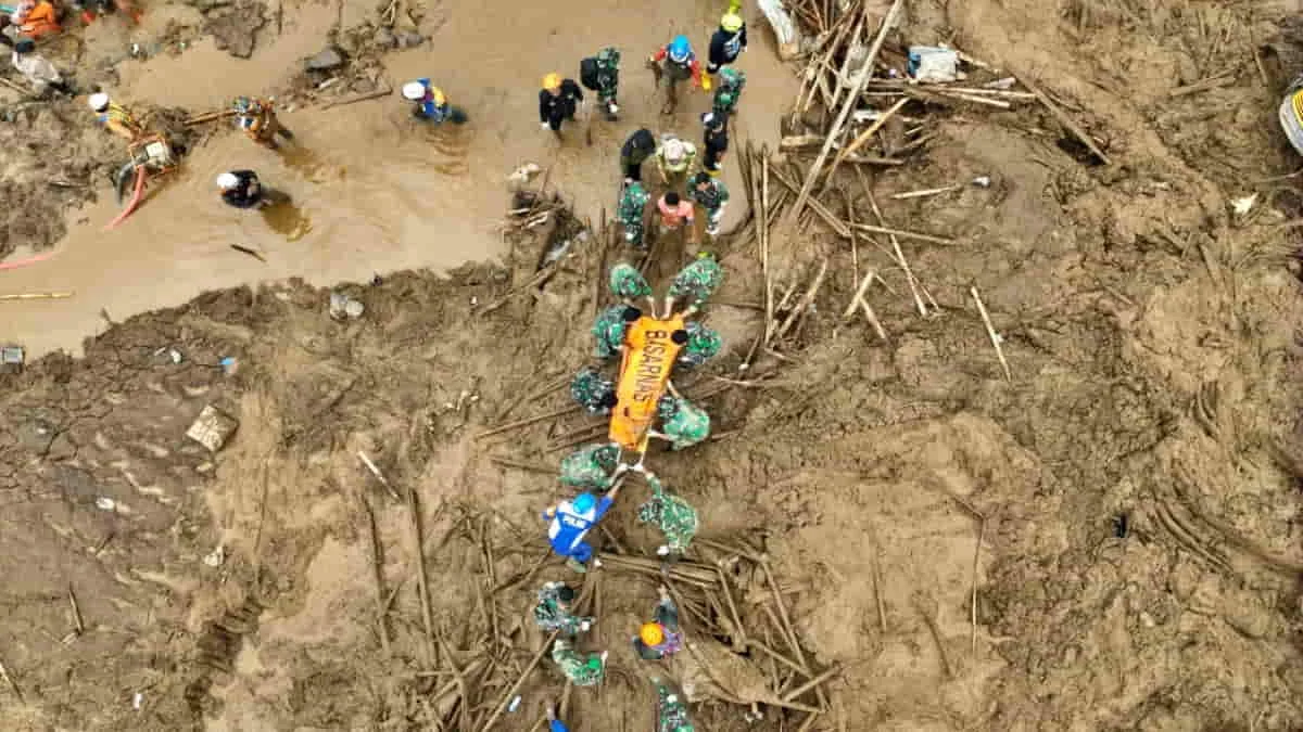 Longsor Bandung Barat, Tim DVI Identifikasi 20 Jenazah Korban