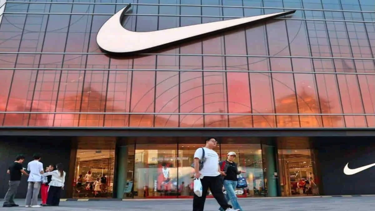 Produsen Sepatu Nike Kembali PHK 1400 Karyawan