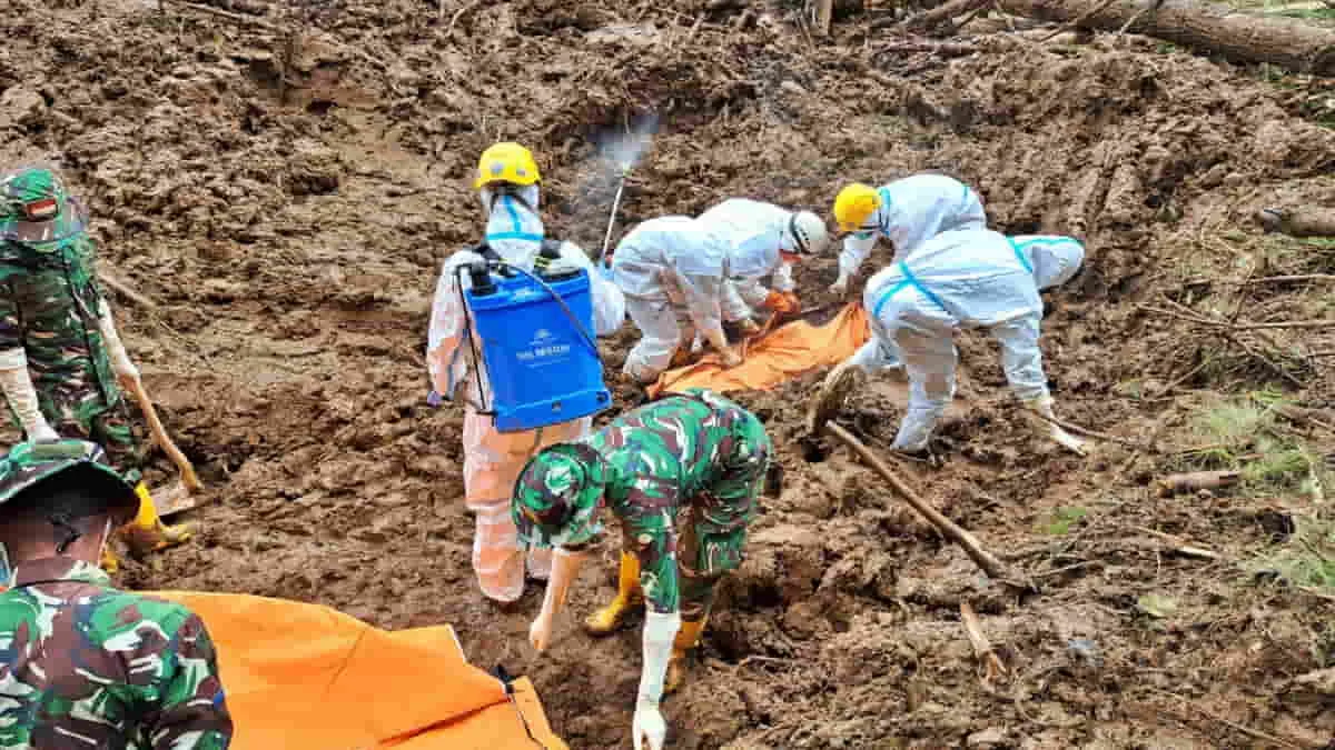 Tanggap Darurat Longsor Bandung Barat Berakhir, SAR Temukan 94 Kantong Jenazah