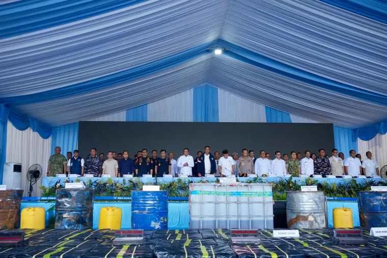 BNN Ungkap 2,6 Ton Metamfetamin Cair di Kapal Berbendera Tanzania, Senilai Rp8,5 Triliun.jpg
