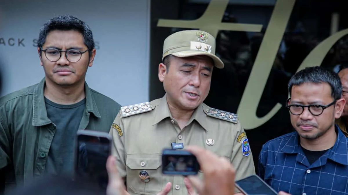 Wakil Wali Kota Bandung, Jawa Barat, Erwin memberikan klarifikasi terkait tuduhan OTT kepada dirinya oleh Kejari Kota Bandung. Foto: ist/