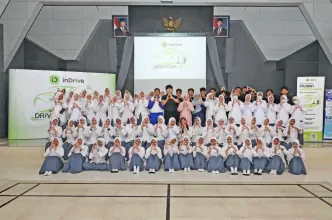InDrive Edukasi Ratusan Pelajar Bandung Jadi Pengguna Jalan yang Bertanggung Jawab