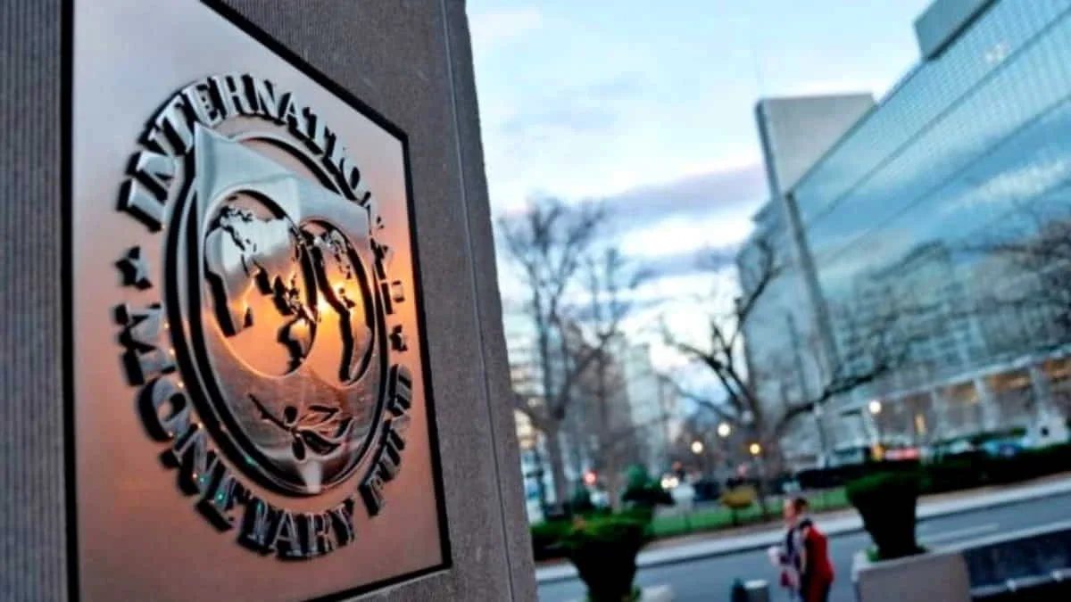 IMF segera ketok palu pinjaman 8,1 miliar dolar Amerika untuk Ukraina. Foto: ist/net