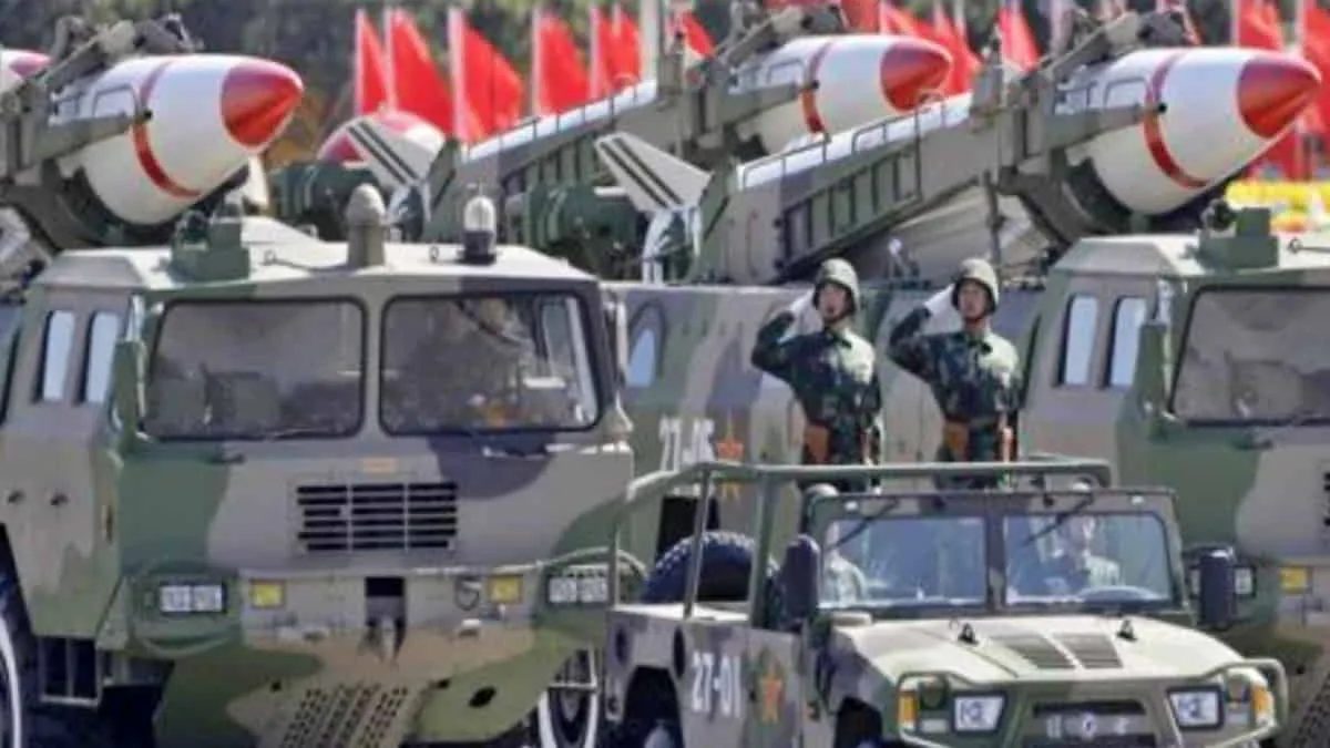 Tiongkok memamerkan sejumlah alutsista canggih saat parade militer dalam peringatan 80 tahun berakhirnya Perang Dunia II. Foto: net/