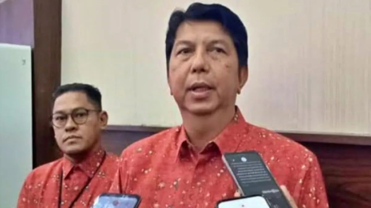 Kepala OJK Jawa Barat Darwisman menyebut perbankan Jawa Barat tumbuh positif dengan kredit menembus Rp 628 triliun hingga Juni 2025. Foto: Ghani Rahmat/trustjabar