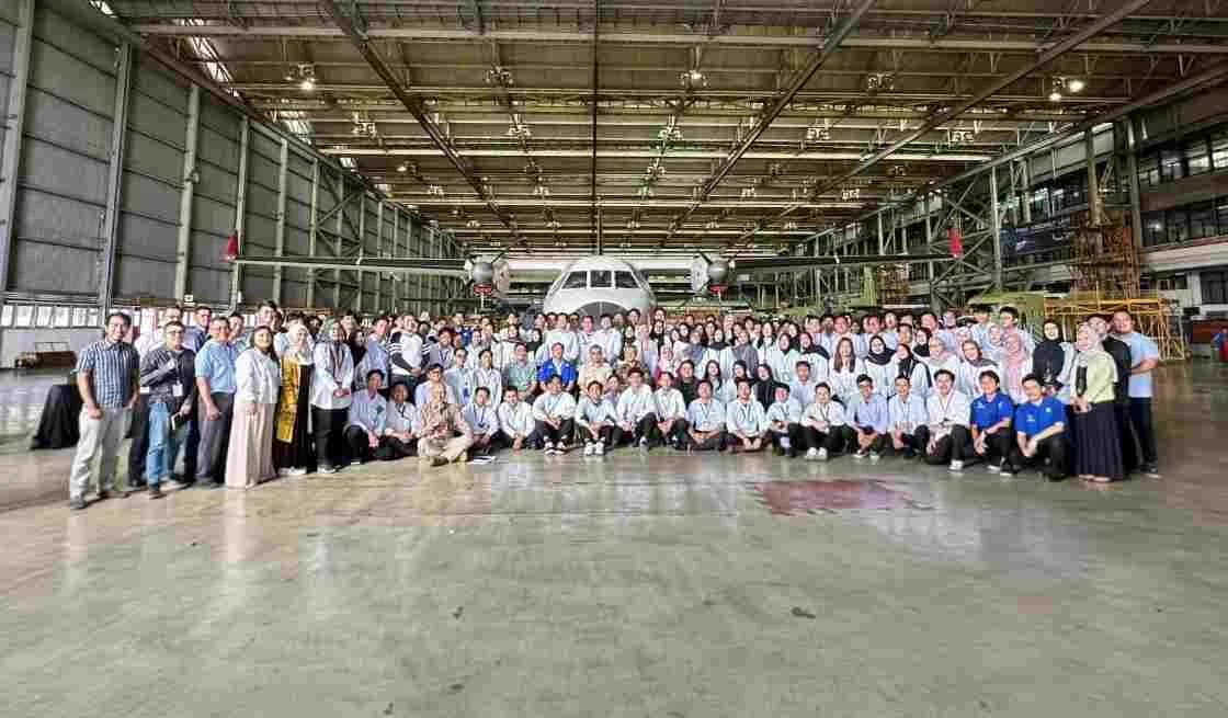 Menaker Yassierli Tinjau Program Magang Nasional 2026 di PTDI Bandung