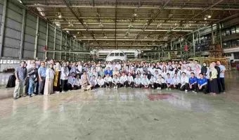 Menaker Yassierli Tinjau Program Magang Nasional 2026 di PTDI Bandung