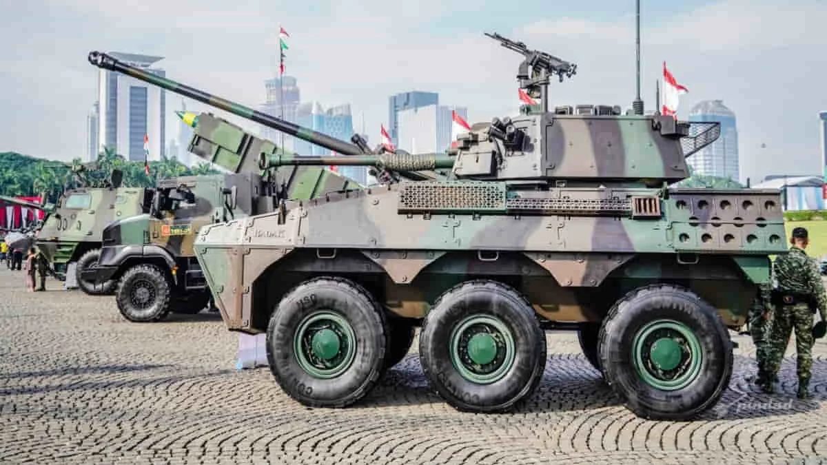 Berbagai alutsista hasil inovasi teknologi PT Pindad turut mejeng saat HUT TNI ke-80 di Lapangan Monas, Jakarta, belum lama ini. Foto: ist/