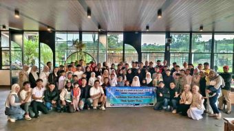 Kala Alumni SMAN 1 Pangalengan Menjemput Senyum 51 Anak Yatim