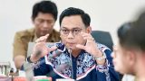 Wakil Ketua DPRD Kabupaten Bandung M Hailuki menjelaskan alasan kenapa Raperda BMD belum disahkan. Ia menilai, raperda ini mengandung unsur element of game changer bagi kemajuan Kabupaten Bandung. Foto: cep/trustjabar