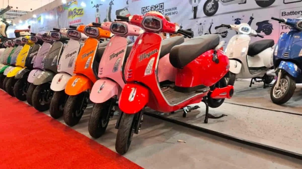 Pemerintah kembali akan menggulirkan program subsidi motor listrik pada 2026 dengan sasaran 6 juta unit. Besaran subsidi mencapai Rp 5 juta per unit. Foto: ist/net