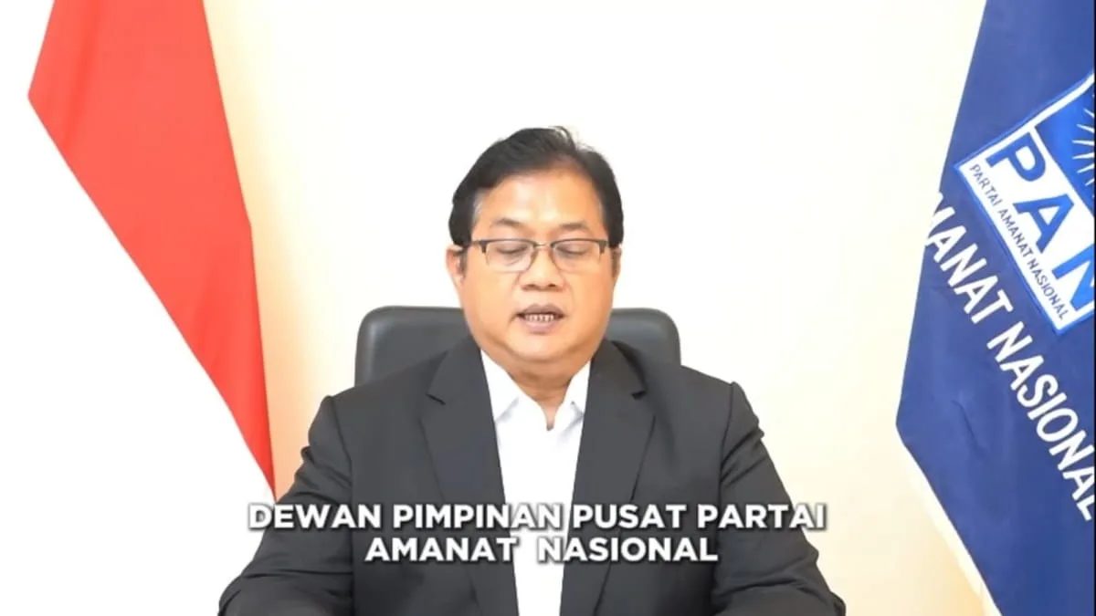 Langkah politik DPP PAN resmi menonaktifkan Uya Kuya dan Eko Patrio dari anggota DPR RI Fraksi PAN. Foto: ist/