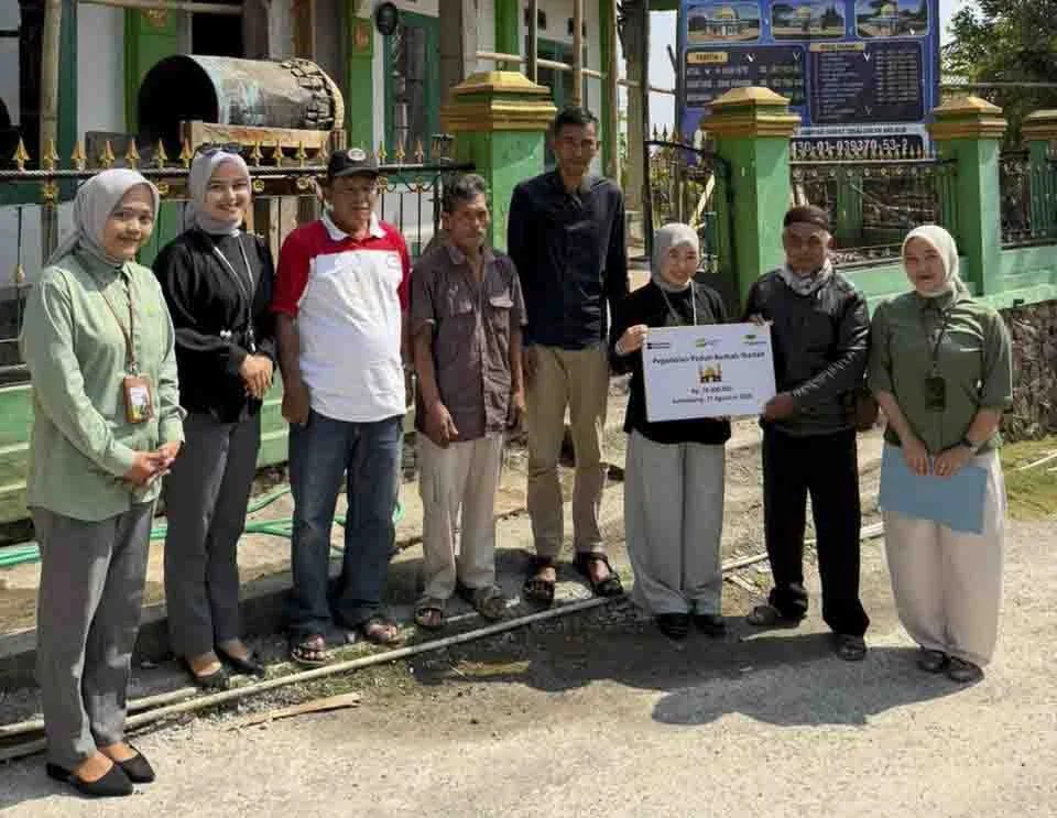 Pegadaian Salurkan Bantuan Rp20 Juta untuk Renovasi Masjid Jami’ Al-Istiqomah Sumedang.jpg