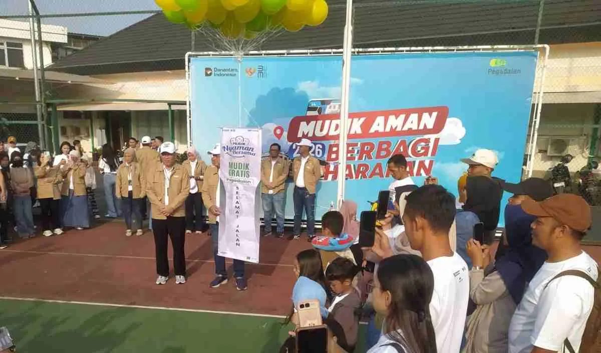 Pegadaian Jabar Berangkatkan 250 Peserta Mudik Gratis ke Yogyakarta, Surabaya, dan Palembang, Selasa (17/3/2026) pagi. (Foto: Imn)