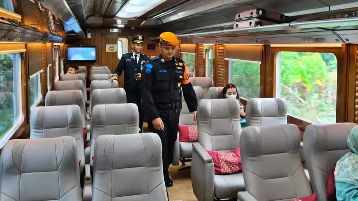 PT KAI Daop 2 Bandung, Jawa Barat, berkomitmen untuk menghadirkan keamanan penumpang setara di bandara. Foto: ist/