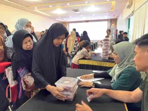 Pegadaian Jabar Salurkan 355 Paket Daging Kurban untuk Warga