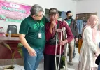 Pegadaian Kanwil Jabar Salurkan 100 Paket Sembako untuk Lansia di Indramayu, Kenalkan Literasi Digital TRING!